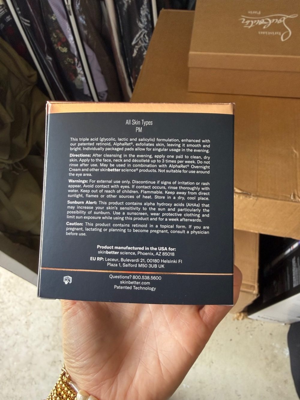 skinbetter science AlphaRet Exfoliating Peel Pads - Picture 3 of 4